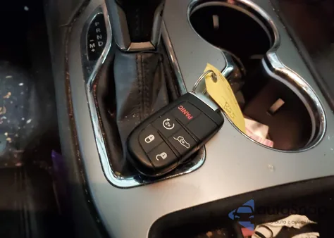 2017 Jeep Grand Cherokee Altitude 4X4 из США, поврежденный, VIN 1C4RJFAG9HC892052